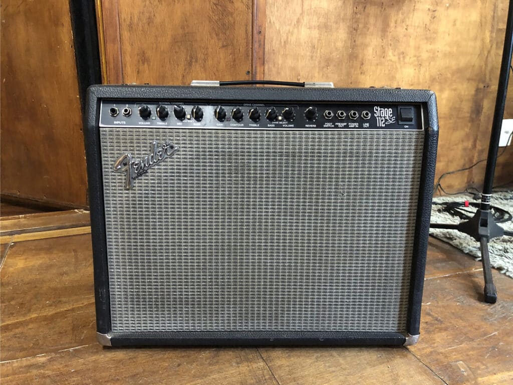Fender - Stage - 112SE (Guitarra)