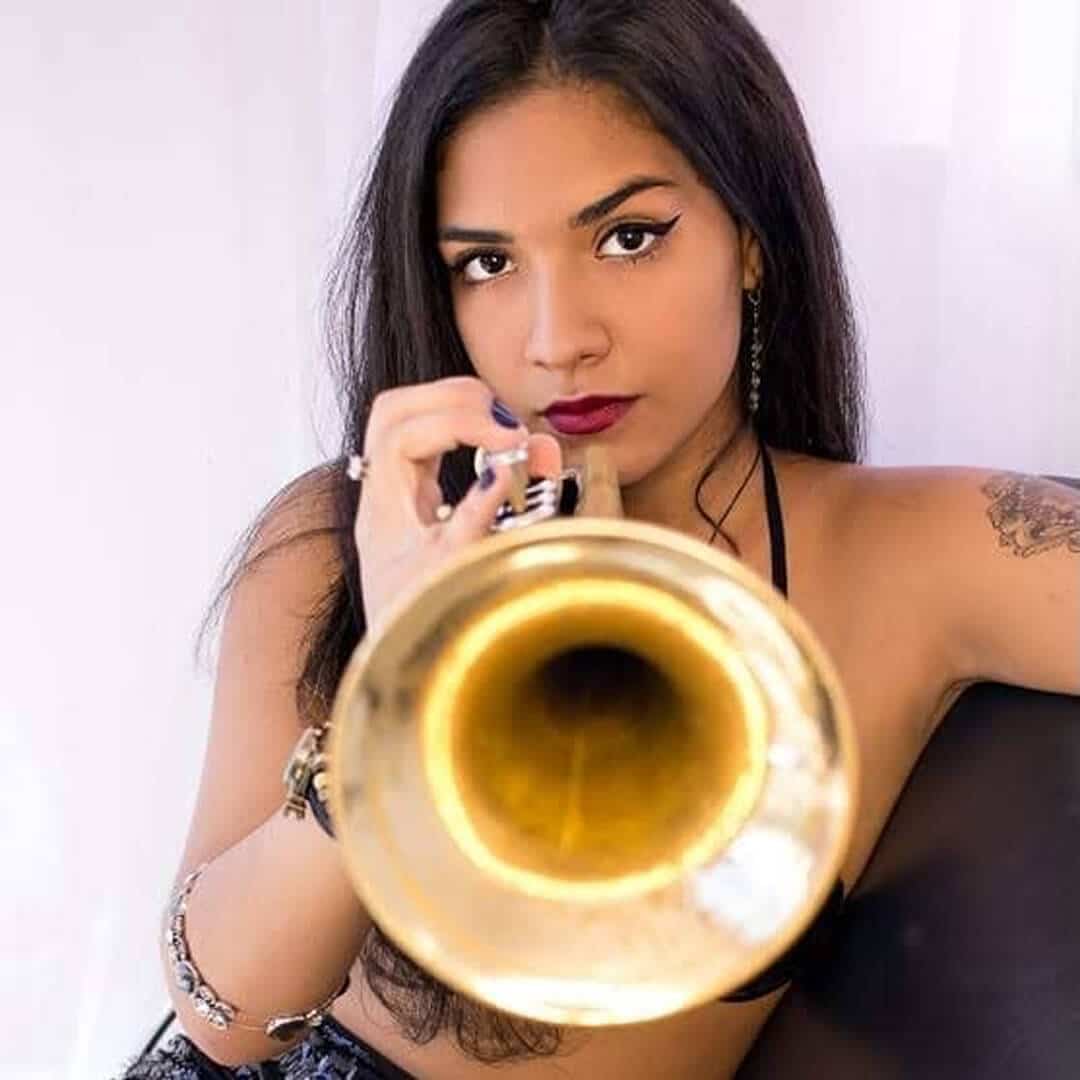 Nicolly – Vôo Aberto
